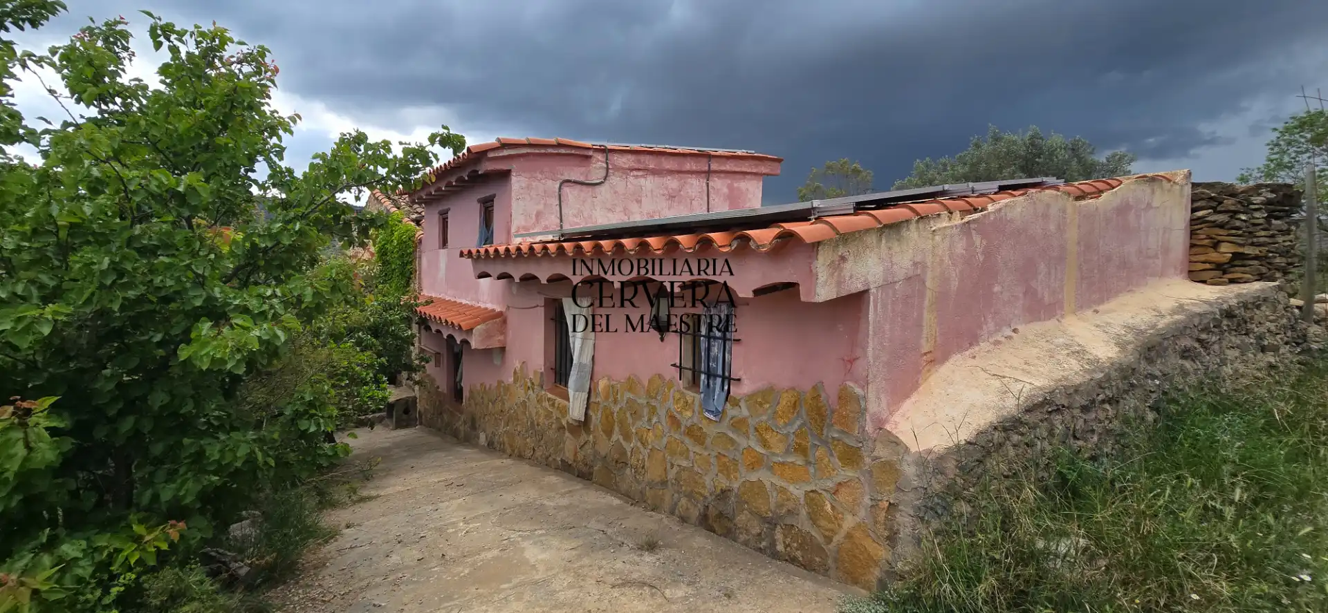 Exterior view of Houses for sale in La Torre d'en Besora