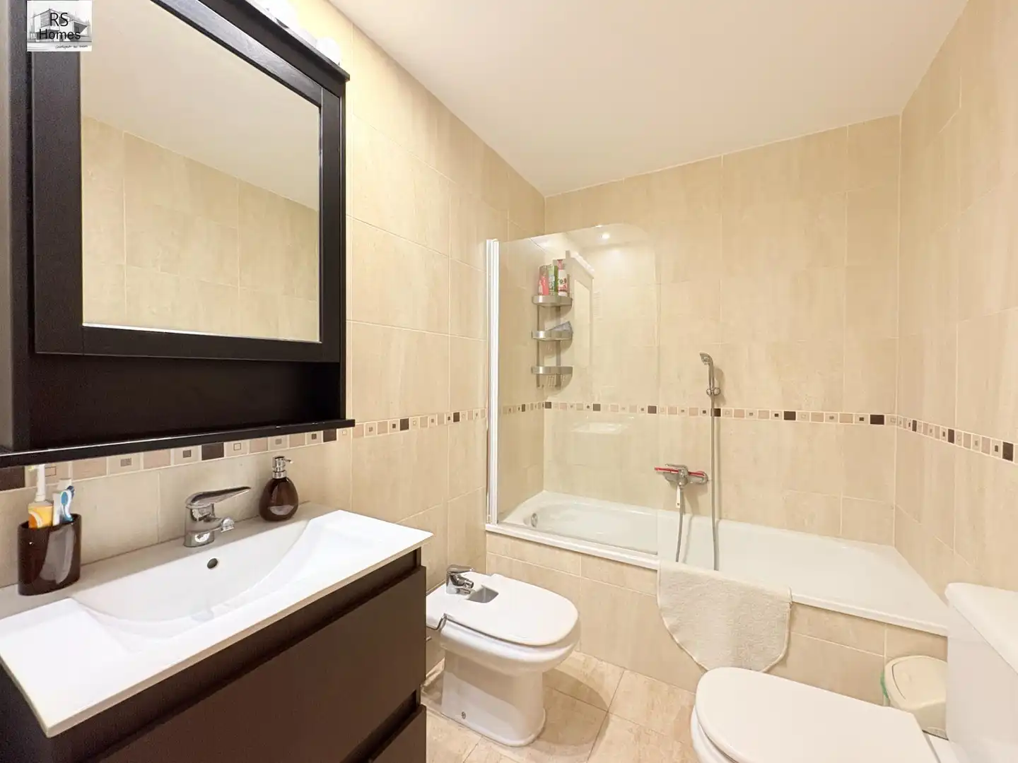 Bathroom of Flat for sale in Vilamarxant  with Air Conditioner, Heating and Storage room