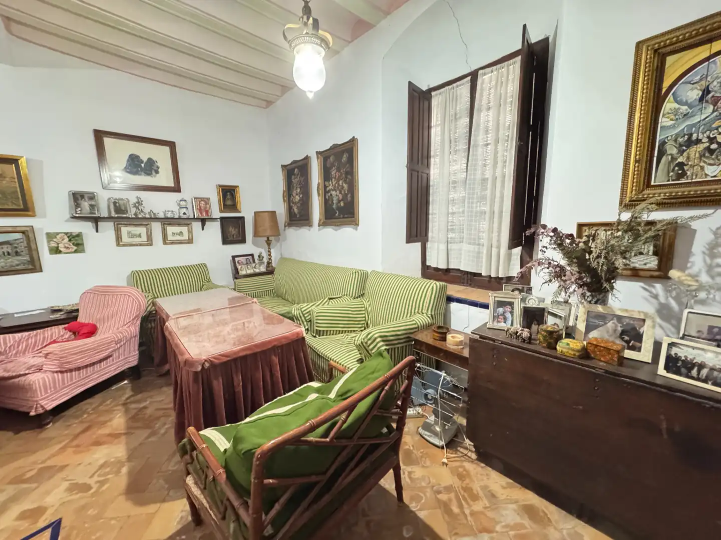 Sala d'estar de Finca rústica en venda en Carmona amb Traster