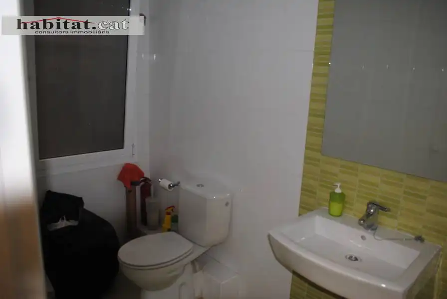 Bathroom of Office for sale in Vilanova i la Geltrú