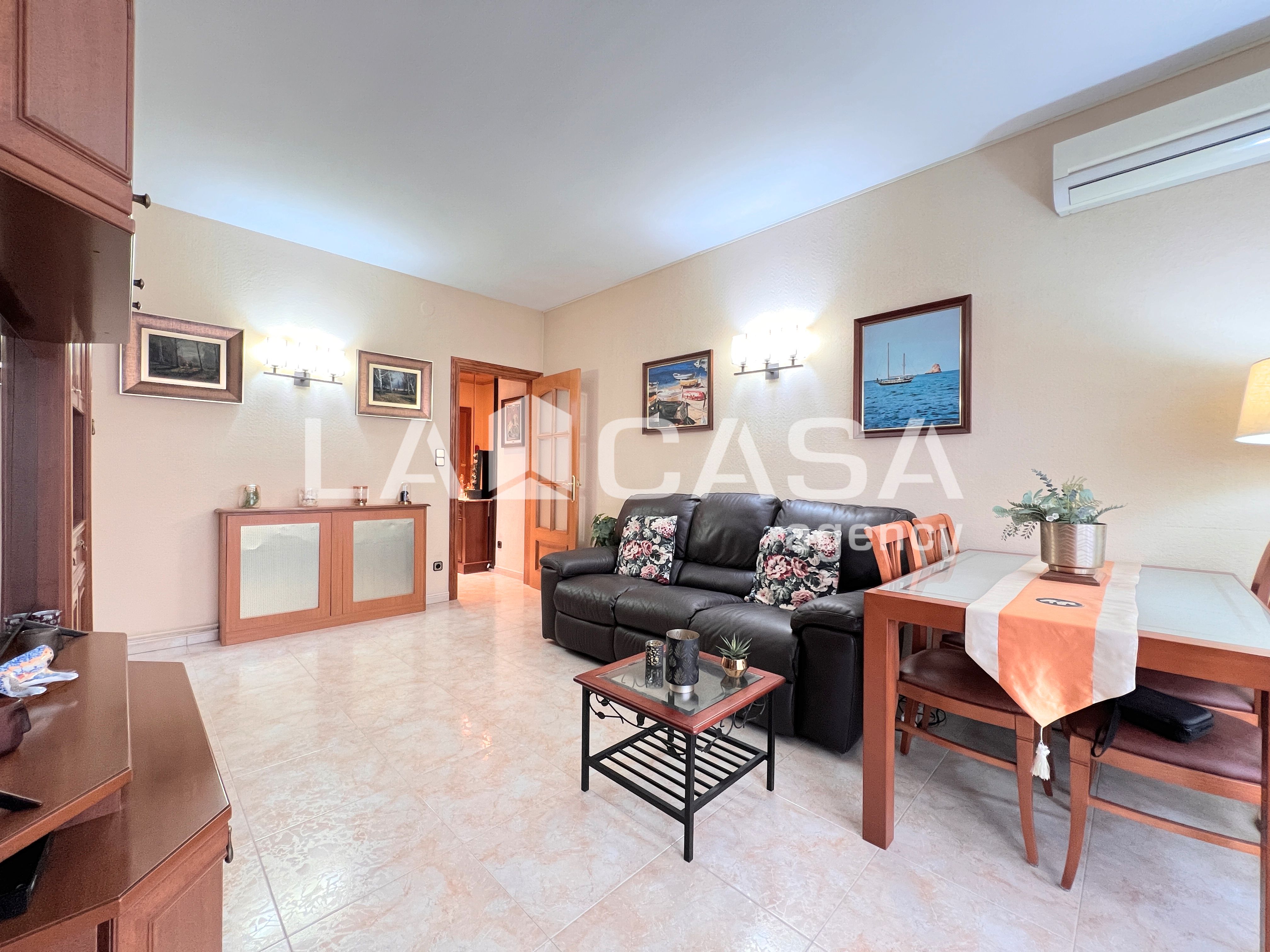 Piso en venta en Carretera de Mena, Llefià, Artigues - Llefià