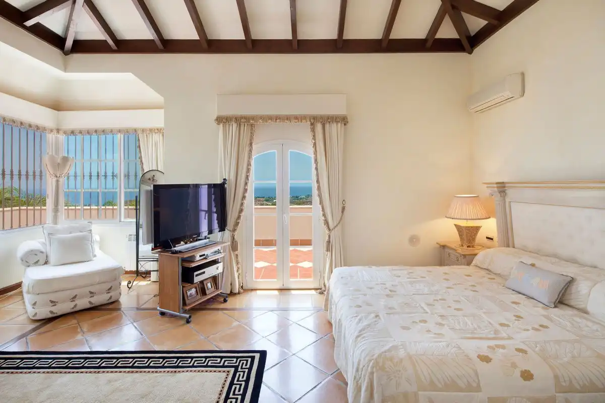 Chalet con terraza en venta en Urbanizacion los Altos de los Monteros 15, imagen 8