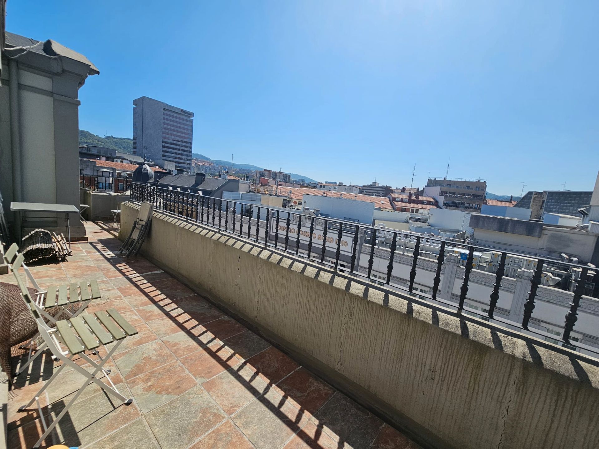 Vista exterior de Pis en venda en Bilbao  amb Terrassa i Traster