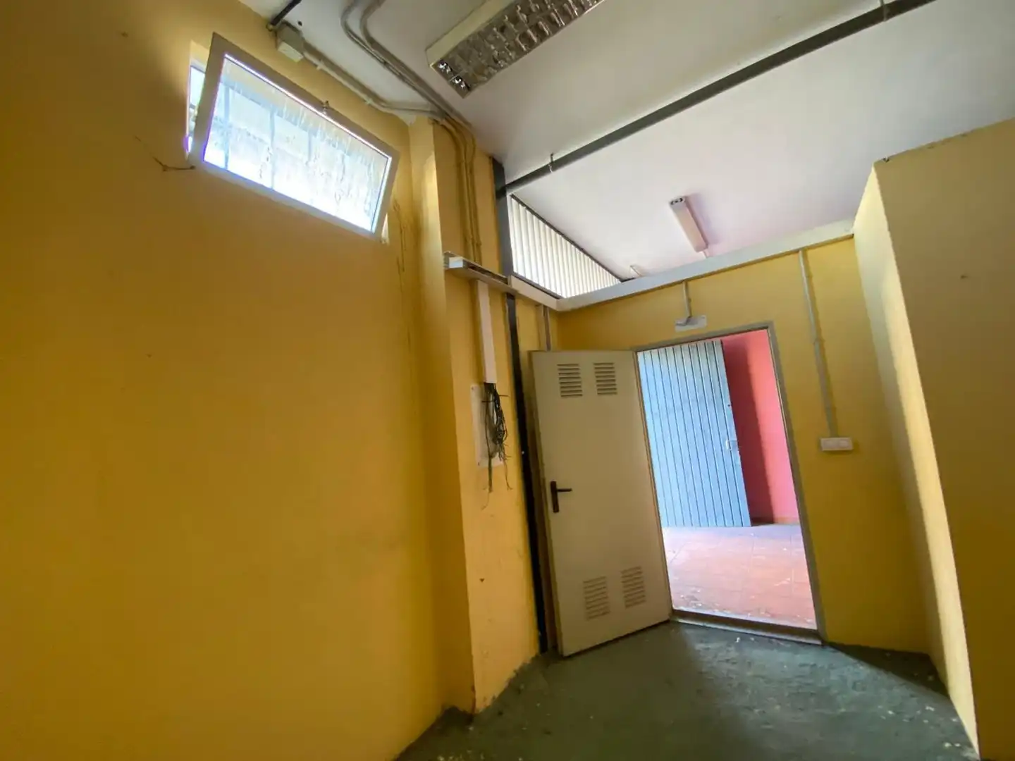Local comercial en venda a Travesía de Meicende, imagen 12