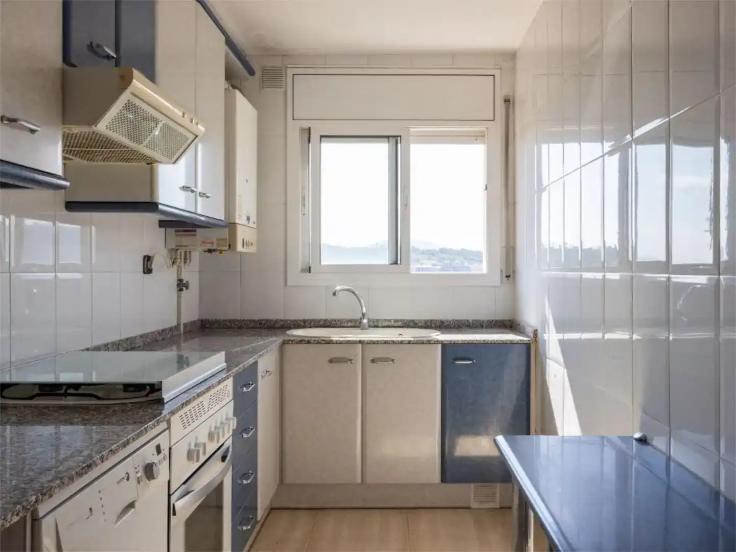 Cocina de Piso en venta en Terrassa con Aire acondicionado y Balcón