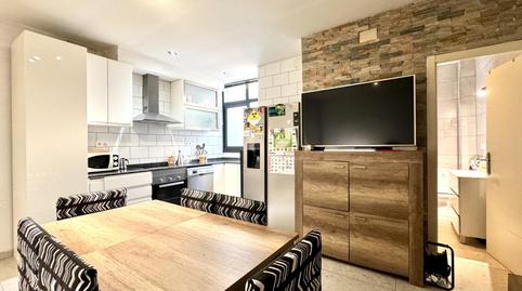 Foto 2 de Piso en venta en Ca n'Anglada, Barcelona