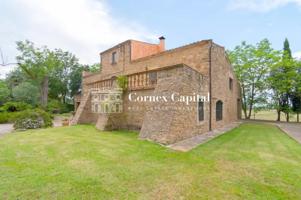 Country house with garden for sale in Forallac, imagen 5