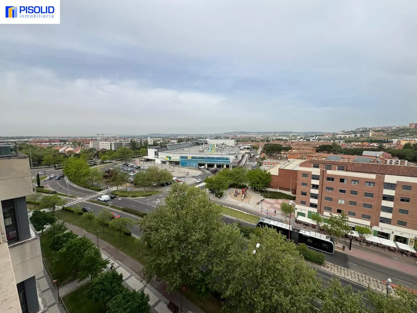 Vista exterior de Ático en venta en Valladolid con Calefacción, Parquet y Terraza