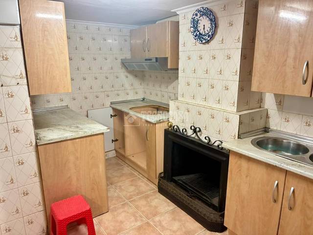 Casa adosada en Venta en C. Huelva en Villacarrillo