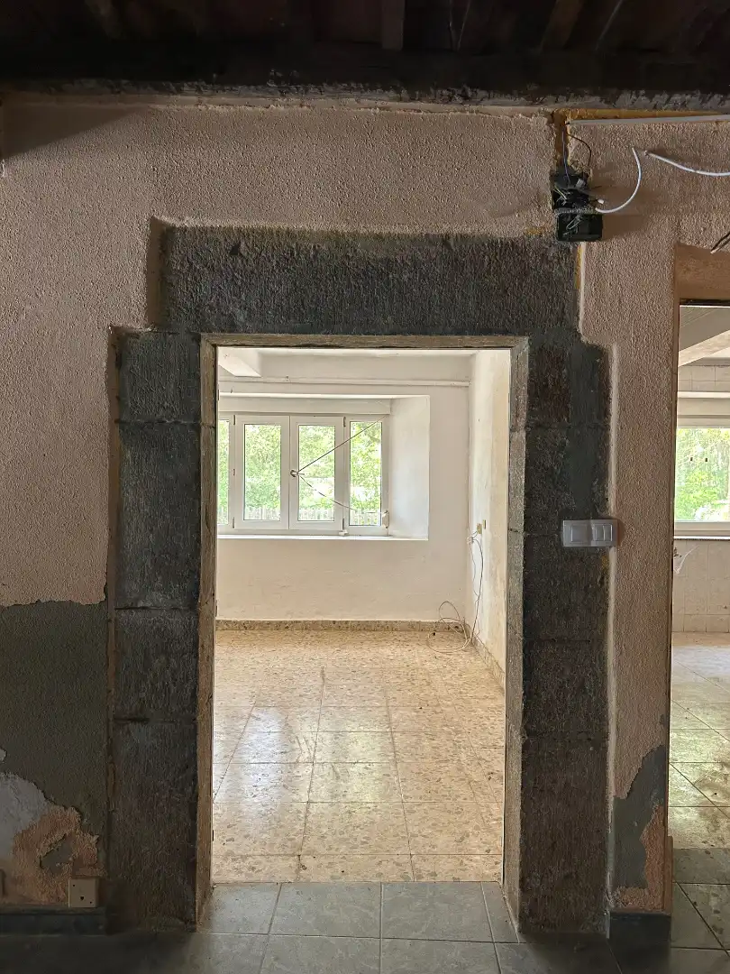 Country house zum Verkauf in Aguilar de Campoo mit Balkon
