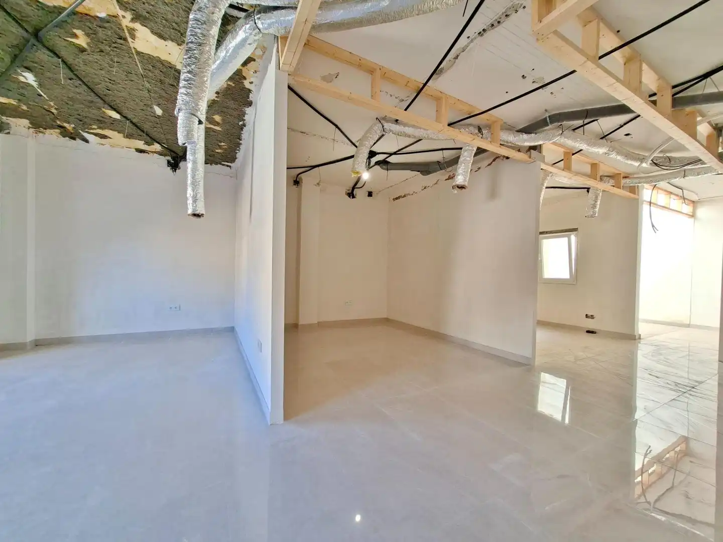 Commercial properties for sale in Roquetas de Mar