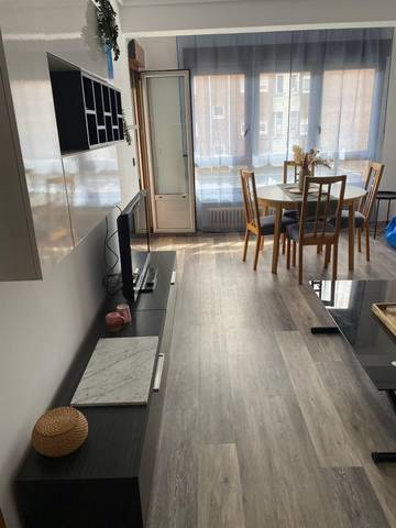 Piso en Alquiler en Oviedo - CALLE POLICARPO HERRERO  en Buenavista