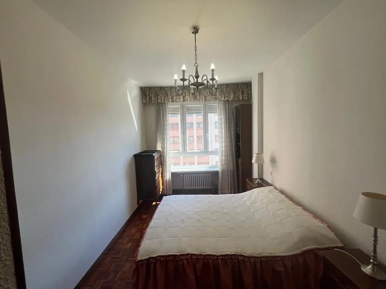 Bedroom of Flat for rent in Burgos  with Heating and Furnished