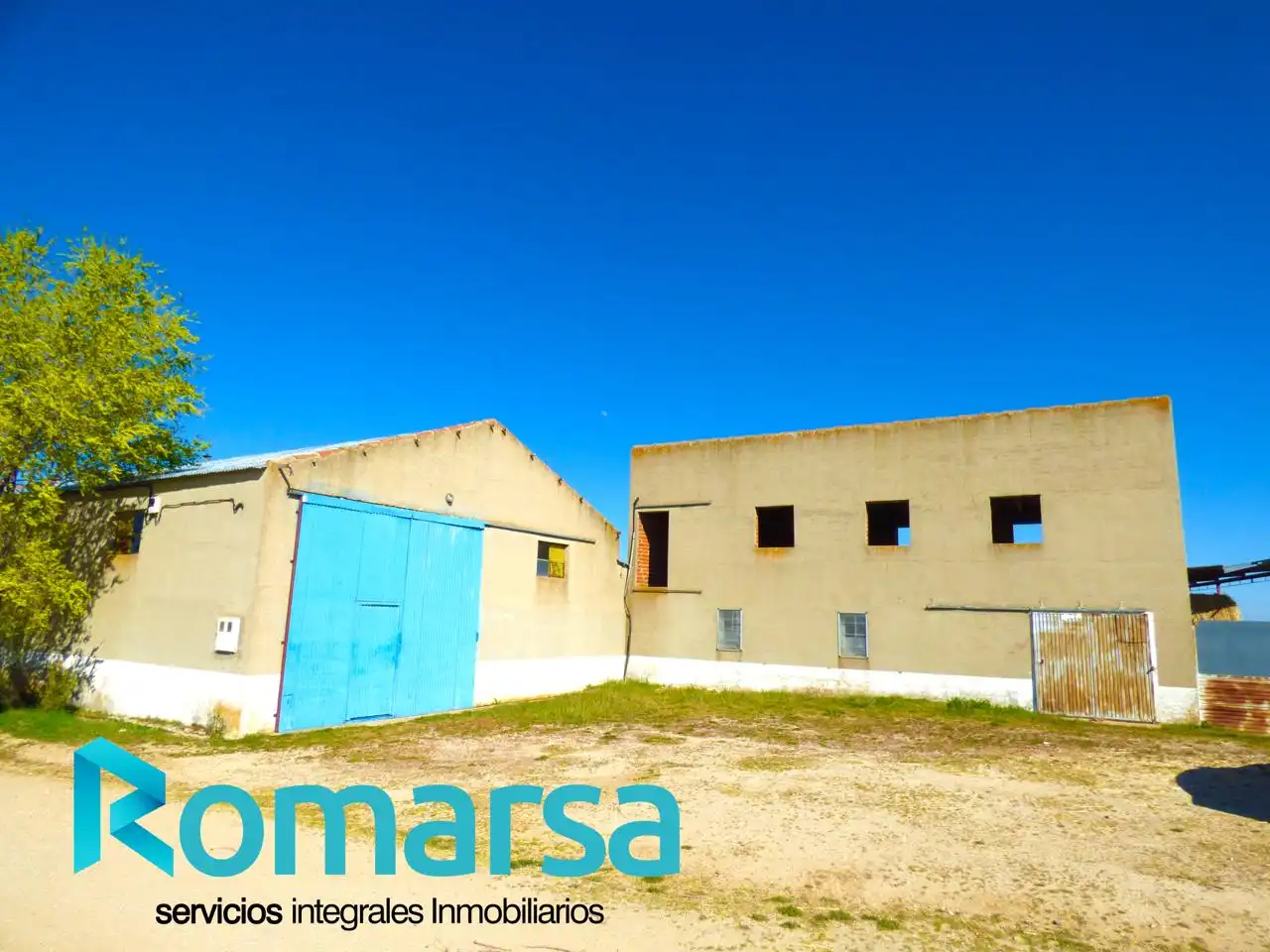 Industrial buildings for sale in Crespos, Ávila