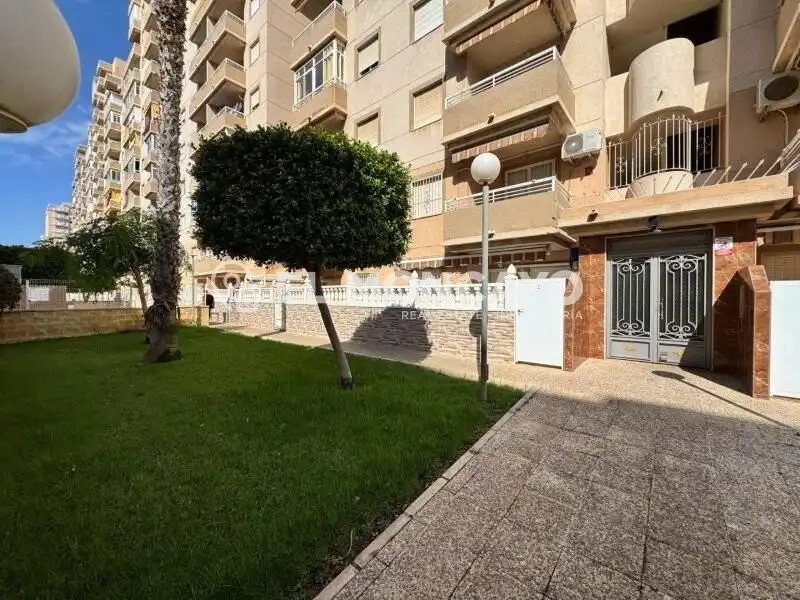 Apartamento con piscina en venta en Nueva Torrevieja - Aguas Nuevas, imagen 4