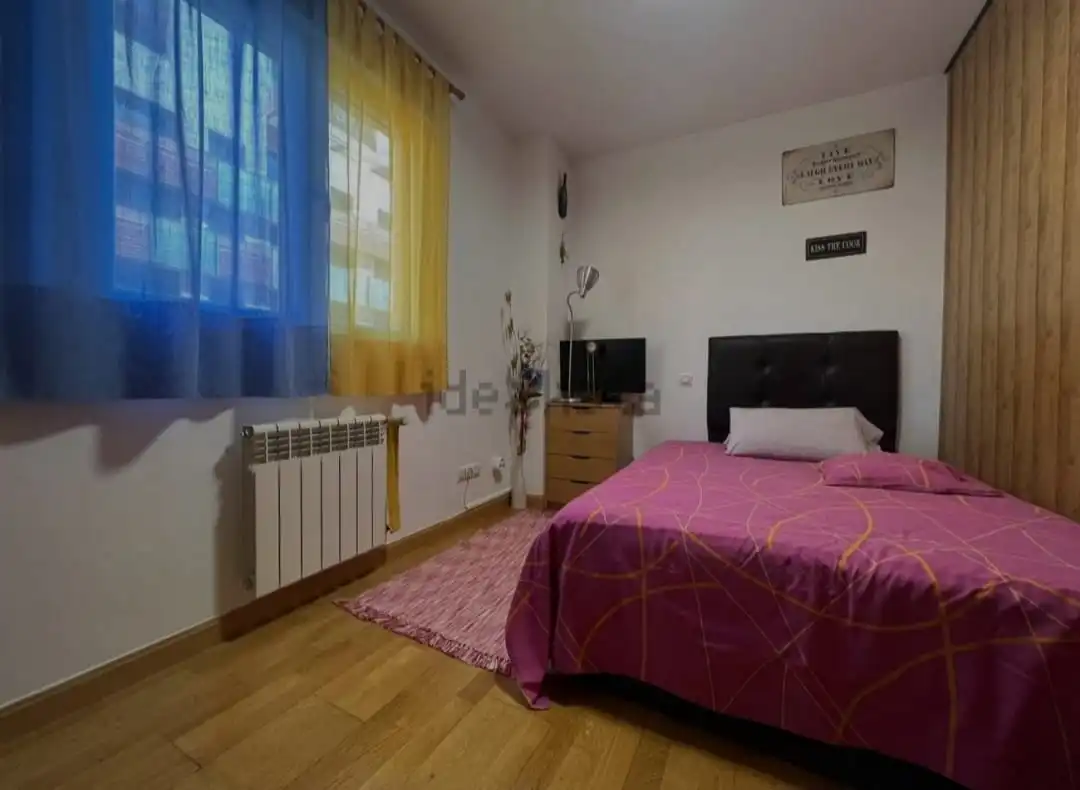 Schlafzimmer von Wohnung zum Verkauf in Madrid mit Klimaanlage, Heizung und Möbliert