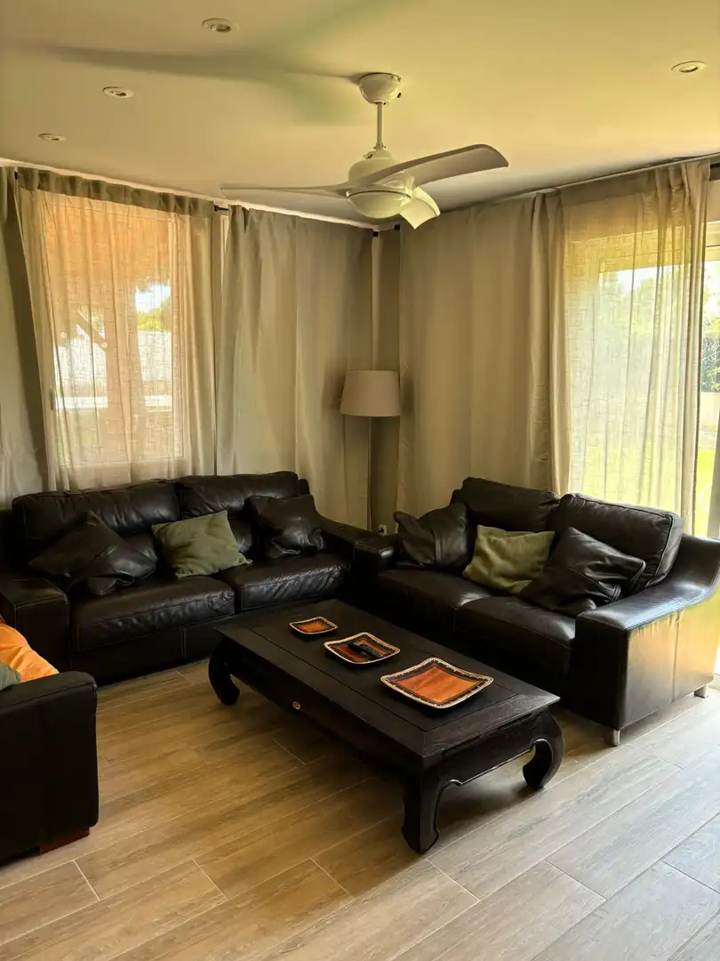 Sala de estar de Casa o chalet de alquiler en Serra con Calefacción, Jardín privado y Parquet