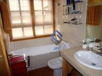 Baño de Piso en venta en Canillo con Calefacción, Terraza y Trastero
