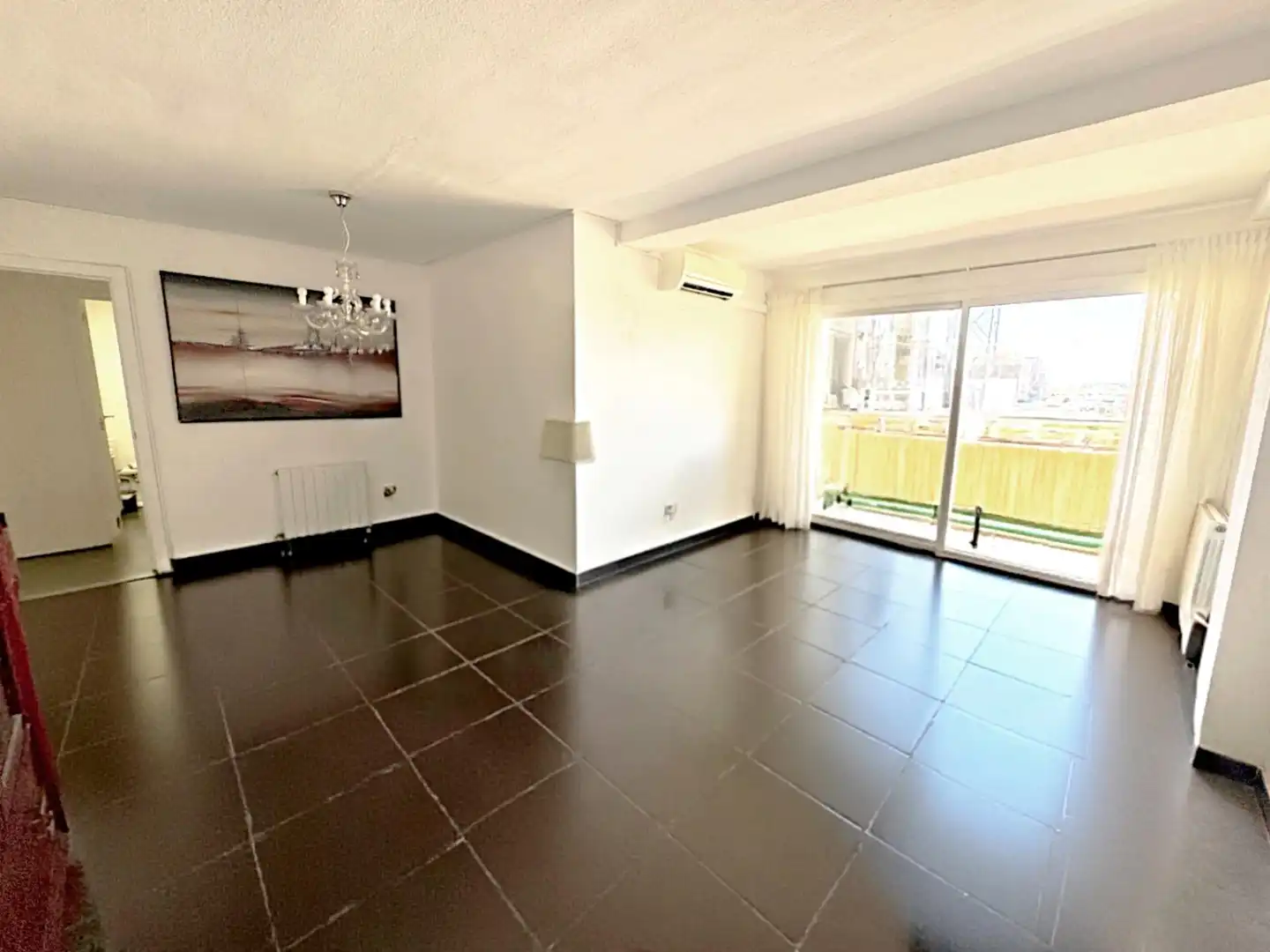 Sala d'estar de Pis en venda en Barcelona amb Aire condicionat, Calefacció i Balcó