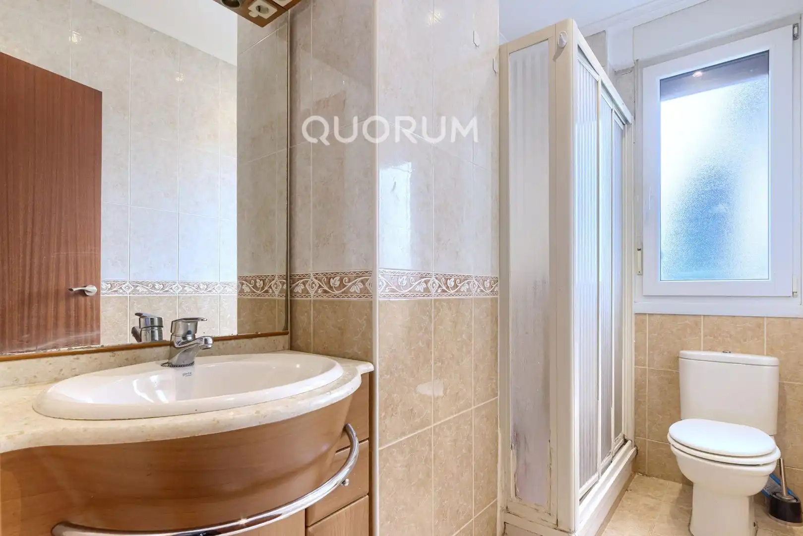 Bathroom of Flat for sale in Barakaldo   with Heating