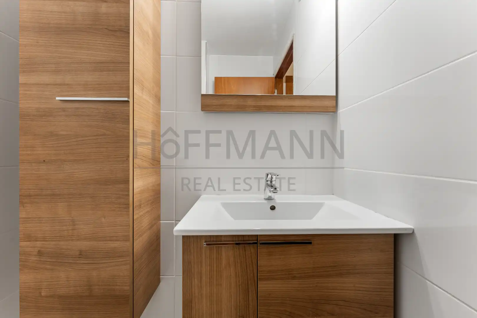 Bathroom of Flat for sale in Terrassa  with Air Conditioner, Heating and Furnished