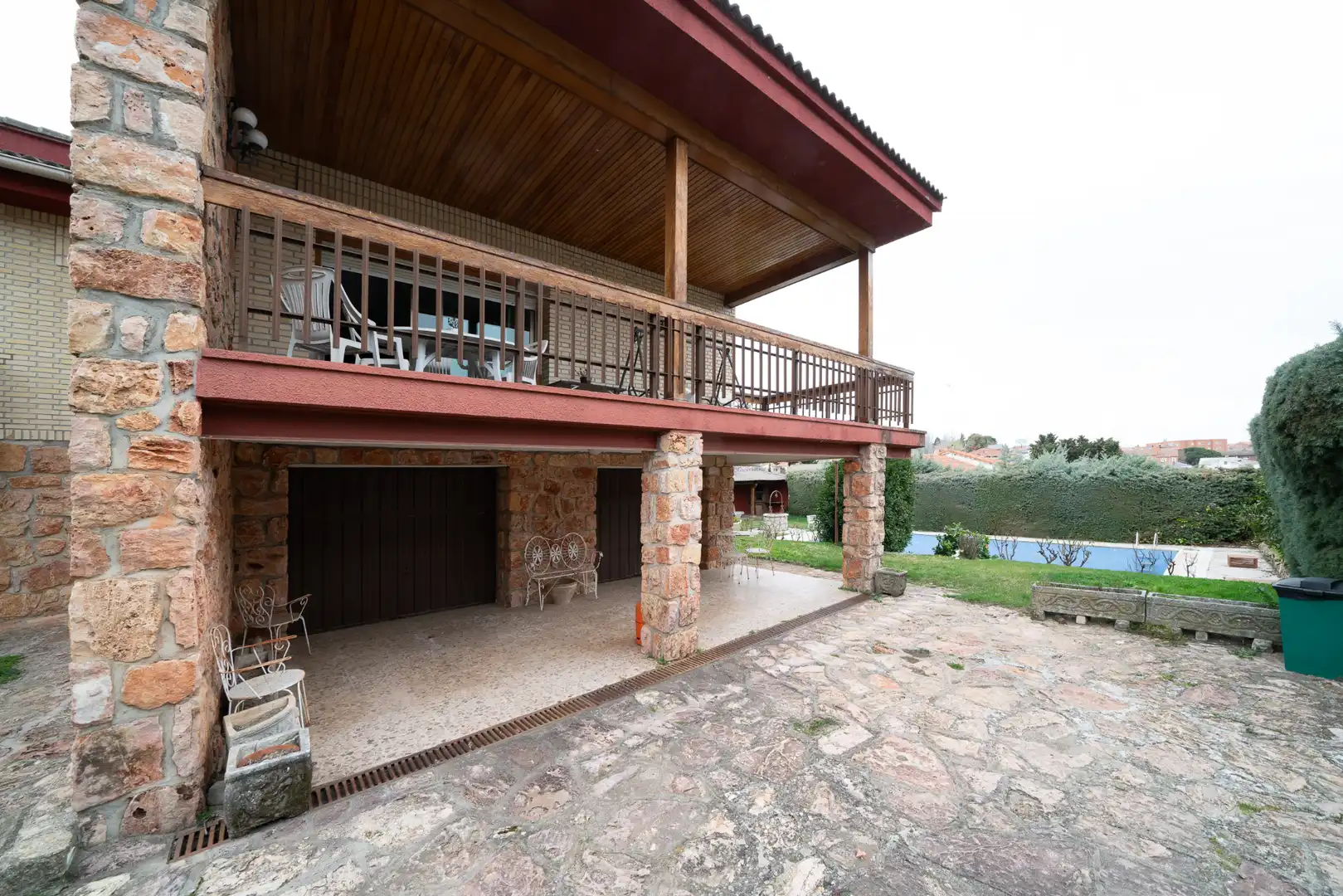 Vista exterior de Casa o chalet en venta en El Molar (Madrid) con Calefacción, Jardín privado y Terraza
