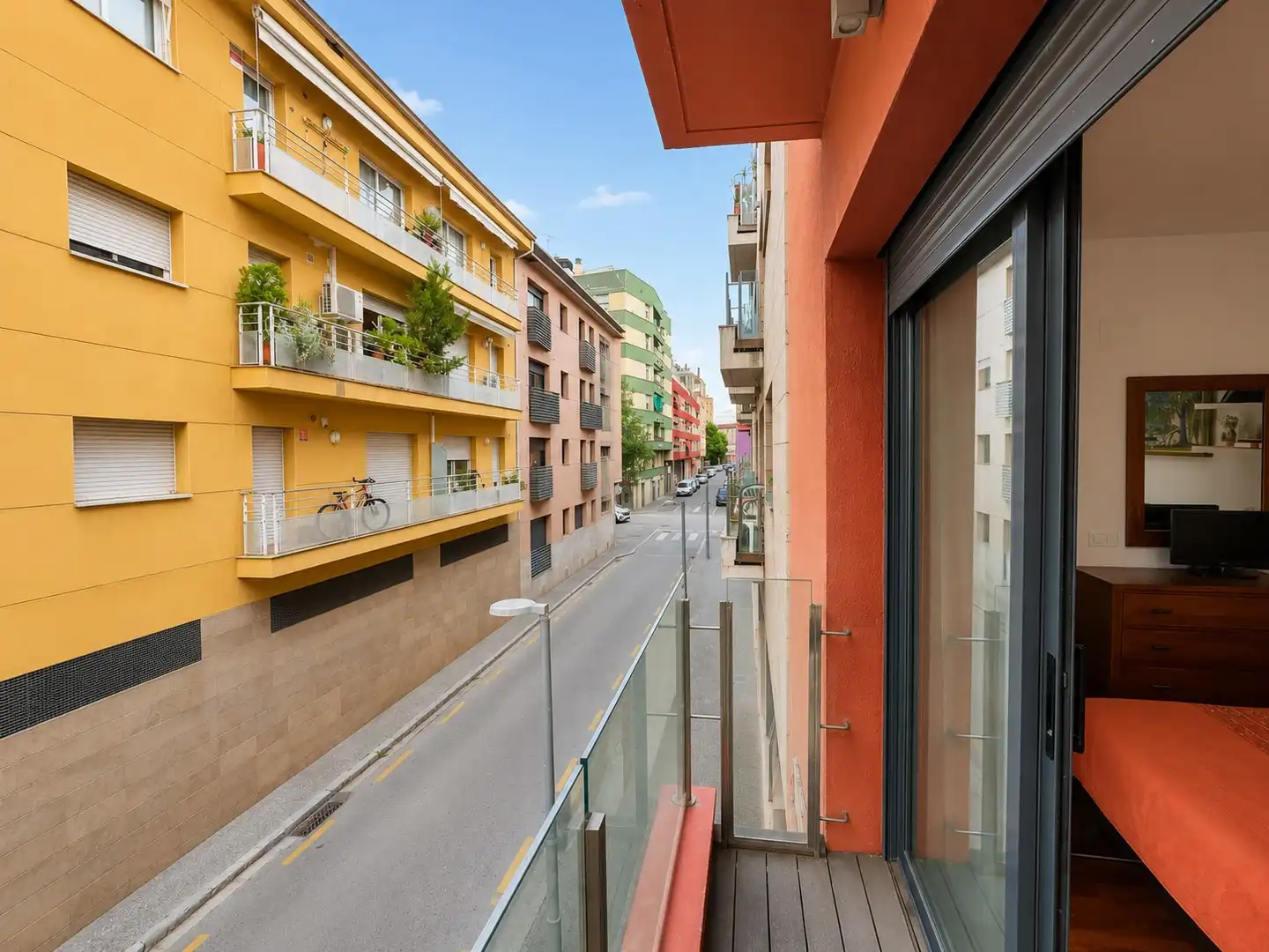 Vista exterior de Pis en venda en Girona amb Calefacció i Balcó