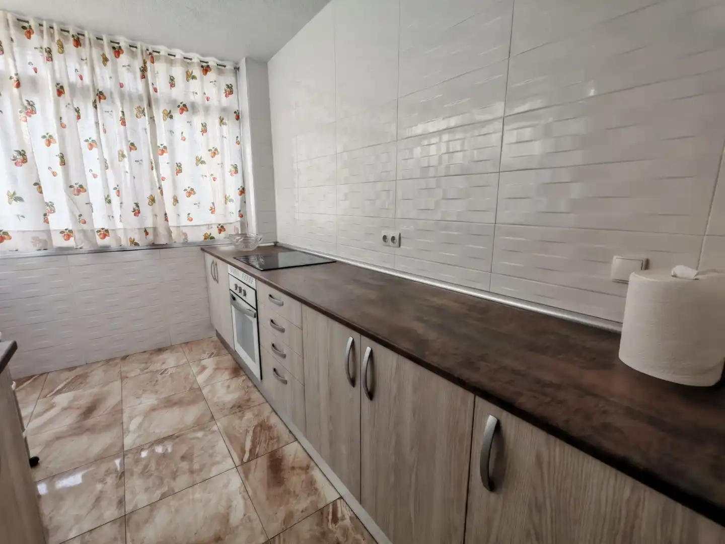 Wohnung zur Miete in Calle Nápoles, Sur - PAU 4