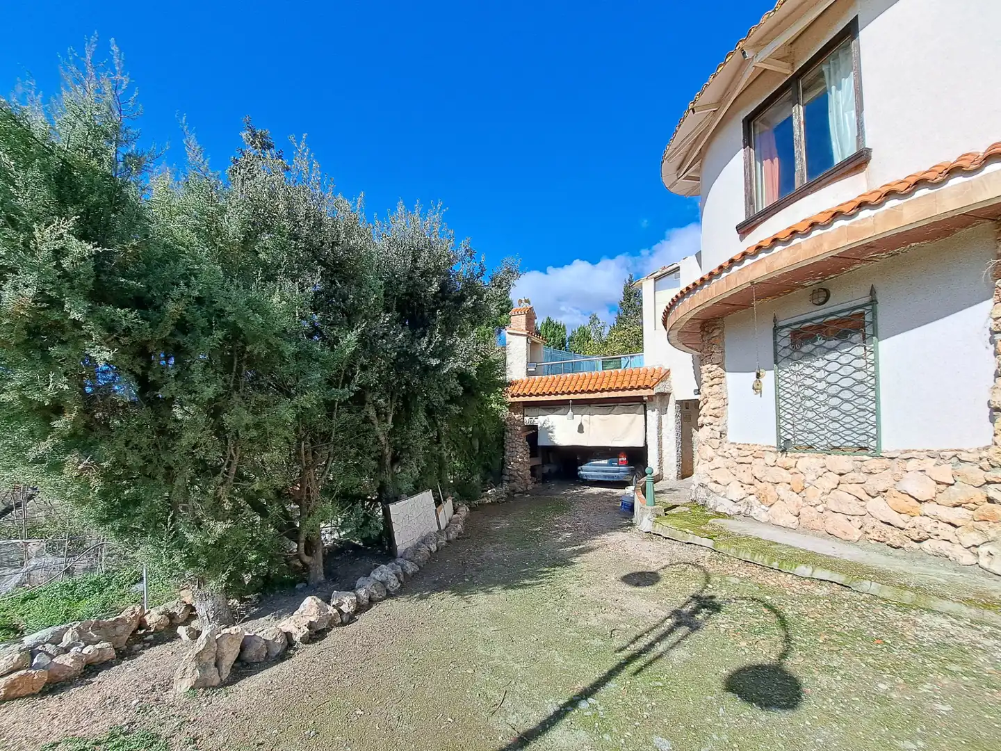 Vista exterior de Casa o xalet en venda en Chinchón amb Calefacció, Jardí privat i Terrassa