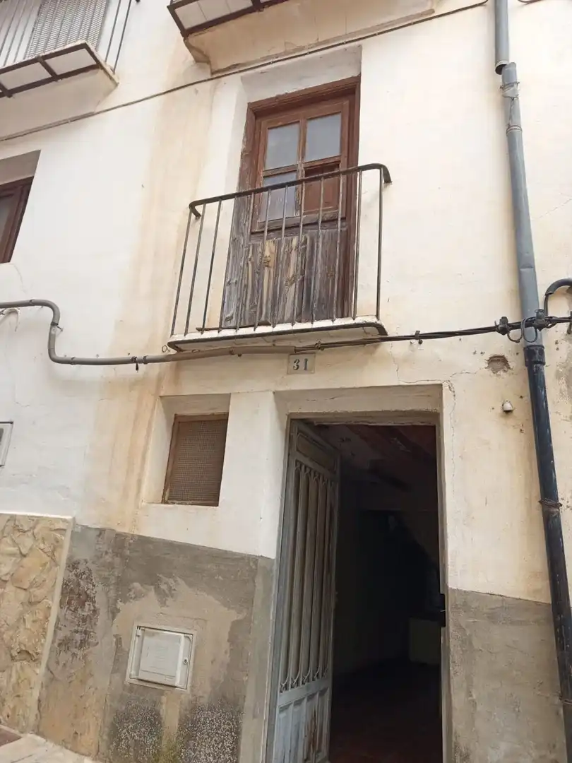 Exterior view of Houses for sale in Villafranca del Cid / Vilafranca