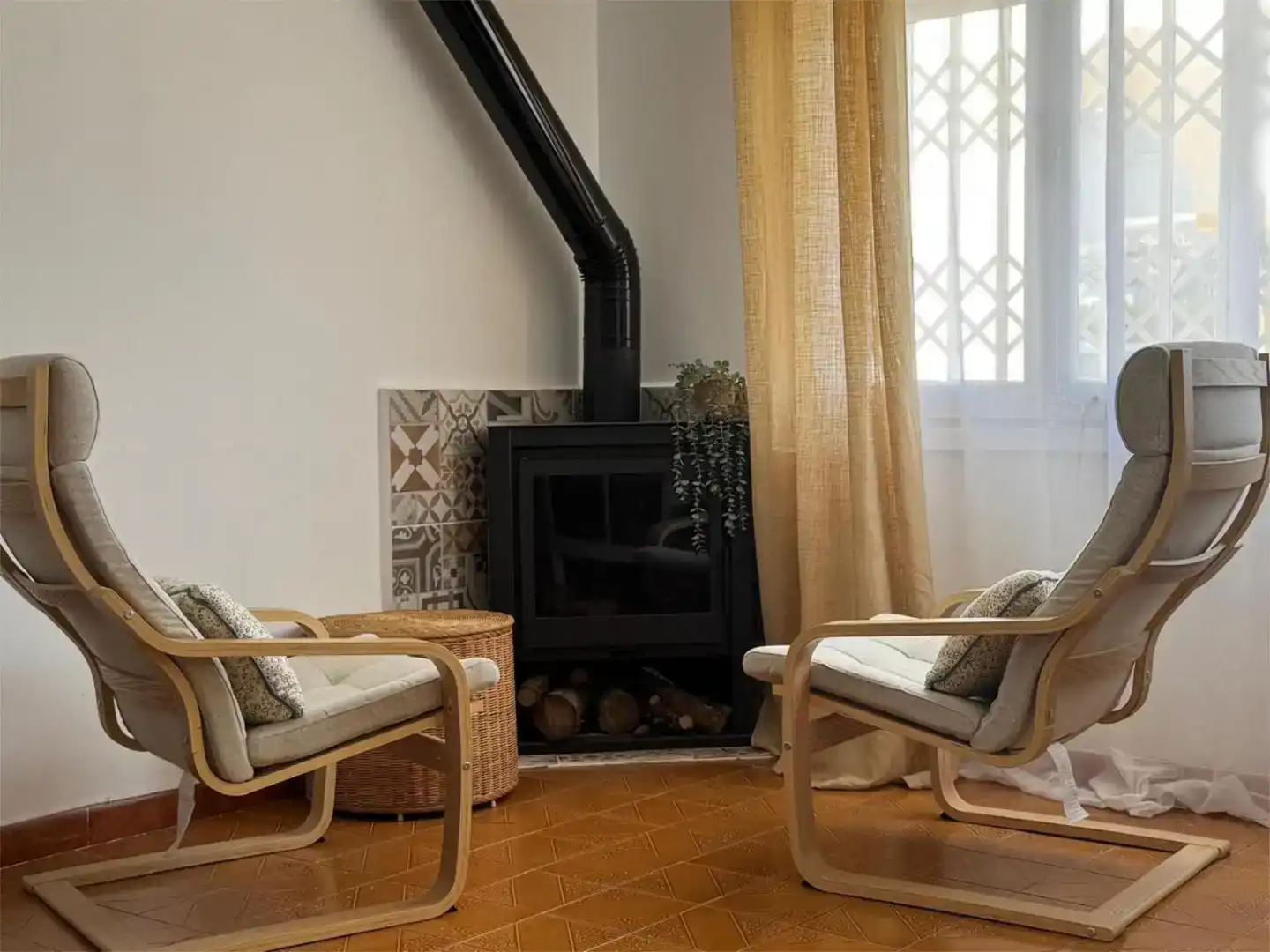 Living room of Flat for rent in Cambrils  with Air Conditioner, Private garden and Storage room