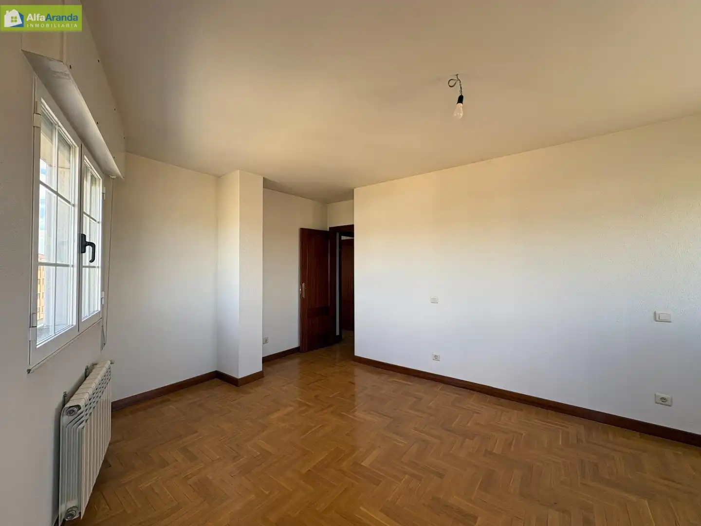 Bedroom of Flat for sale in Aranda de Duero  with Heating, Parquet flooring and Terrace