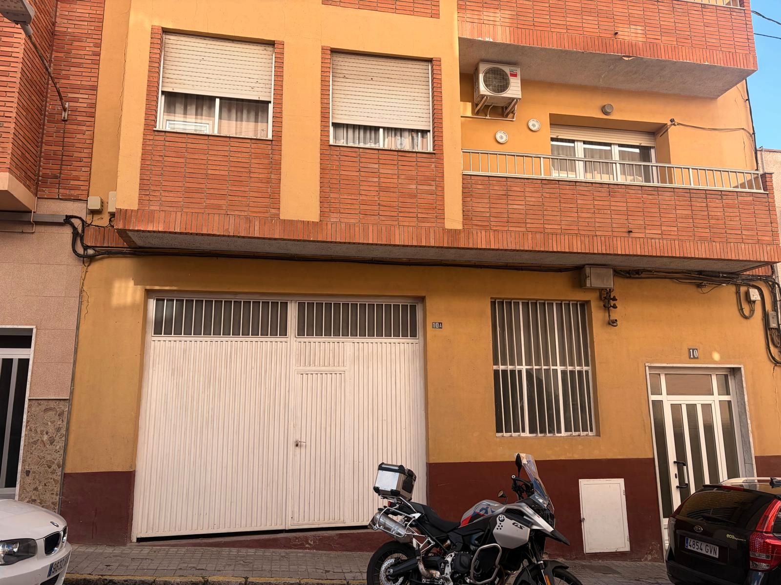 Vista exterior de Local en venta en Villena