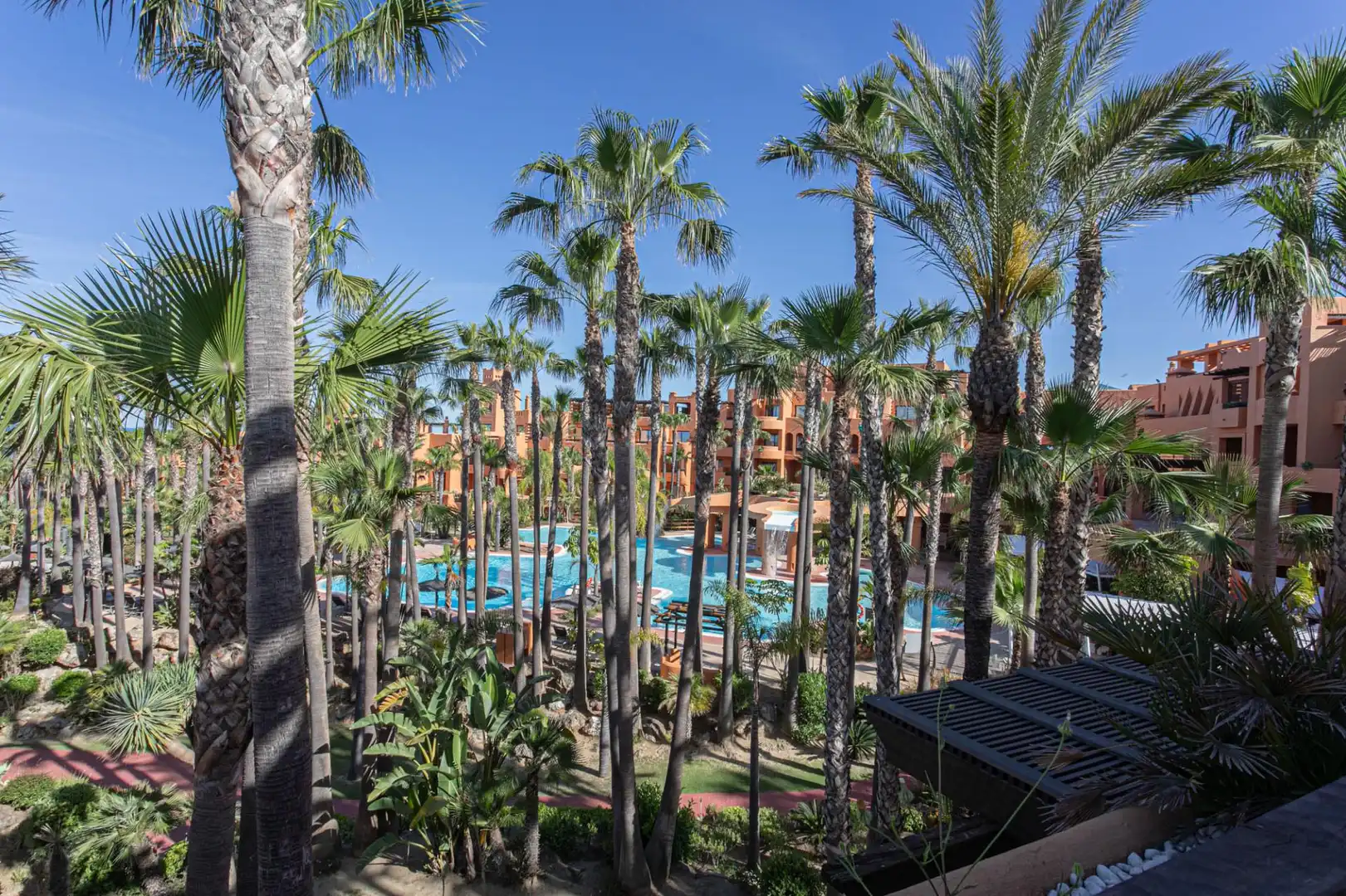 Vista exterior de Apartament en venda en Chiclana de la Frontera amb Piscina comunitària