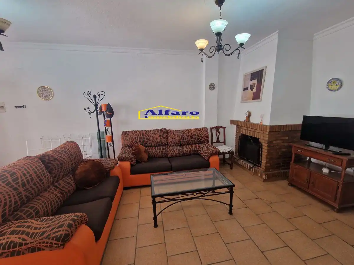 Sala d'estar de Casa o xalet en venda en Almonte amb Aire condicionat, Terrassa i Piscina