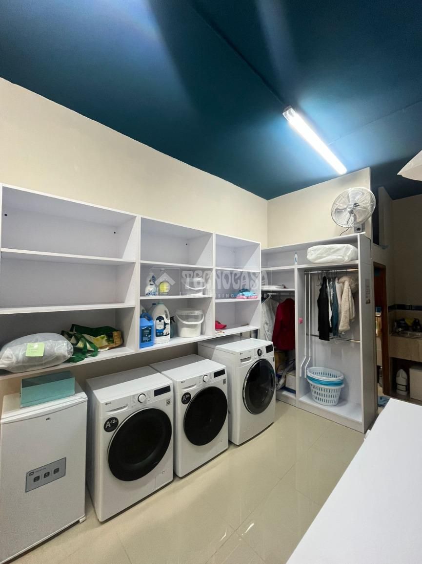 Local en venda en  Granada Capital