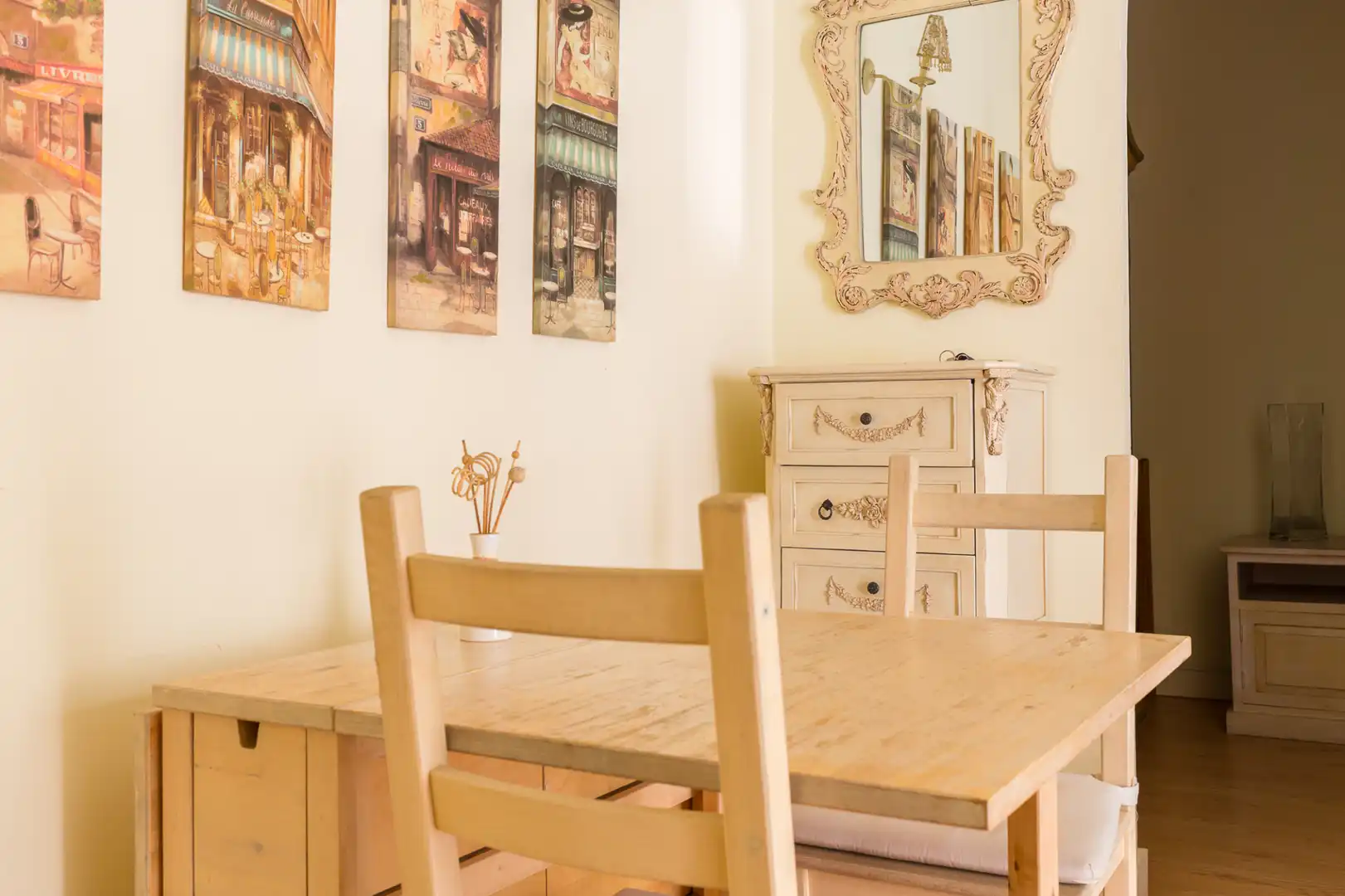 Dining room of Apartments for sale in Barcelona