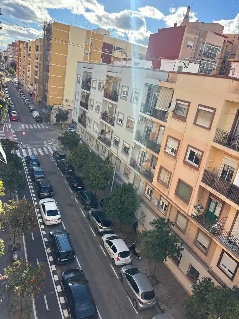 Vista exterior de Piso en venta en Valencia con Aire acondicionado, Calefacción y Balcón