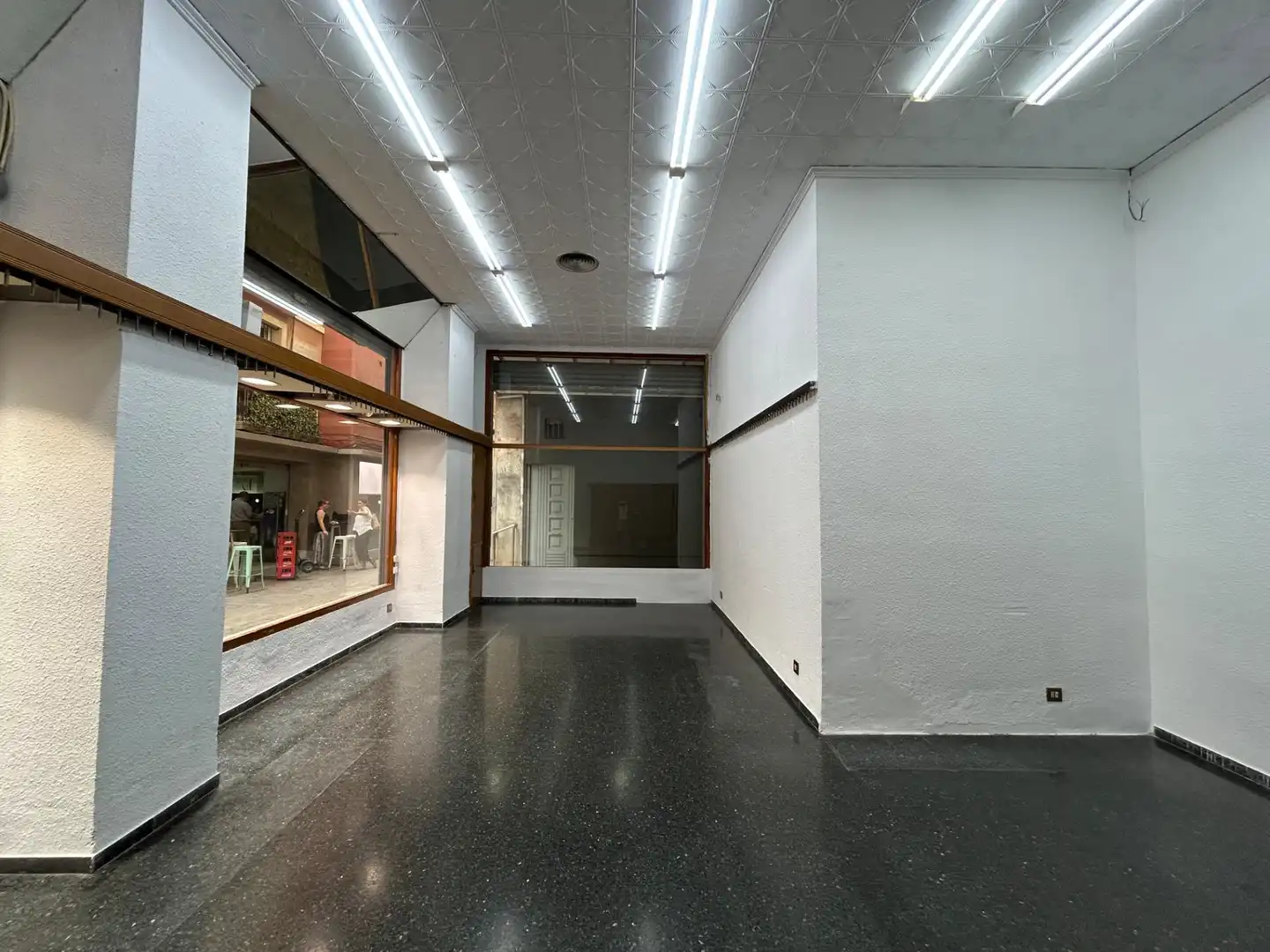 Local comercial de lloguer a Calle Calle O'Donnell, imagen 2