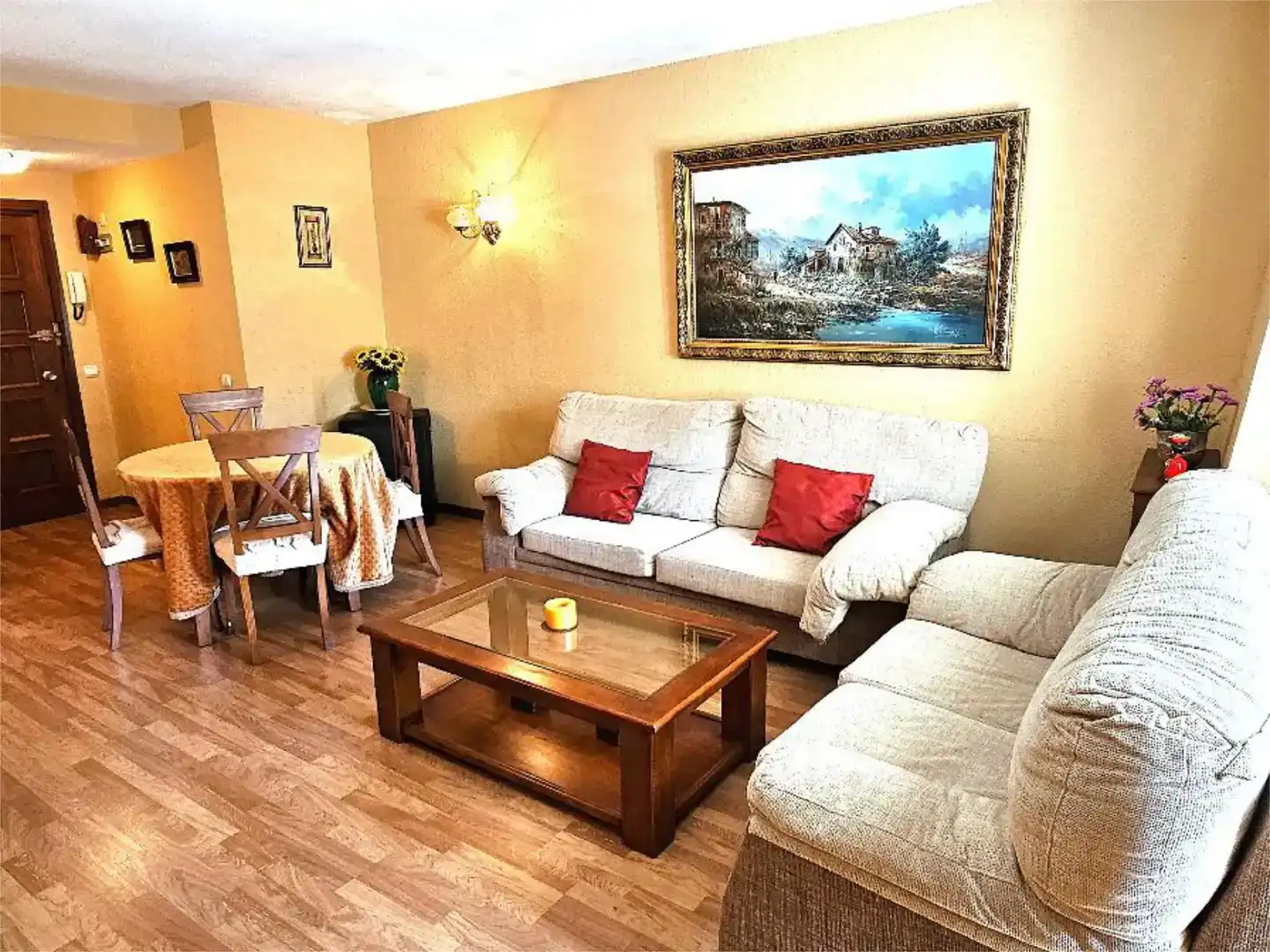 Sala d'estar de Pis en venda en Cerezo de Arriba amb Piscina i Moblat