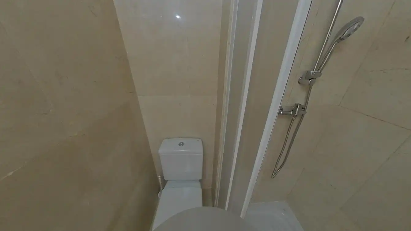 Badezimmer von Wohnung zum Verkauf in Madrid mit Heizung, Parkett und Abstellraum