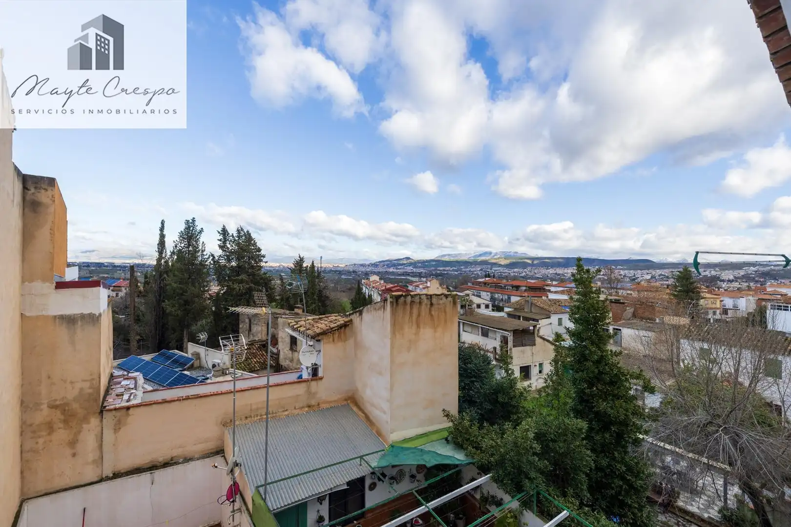 Vista exterior de Piso en venta en La Zubia con Aire acondicionado, Trastero y Balcón