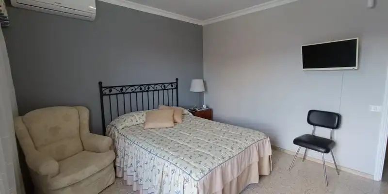 Habitación de Casa adosada en venta en Telde con Terraza, Trastero y Amueblado