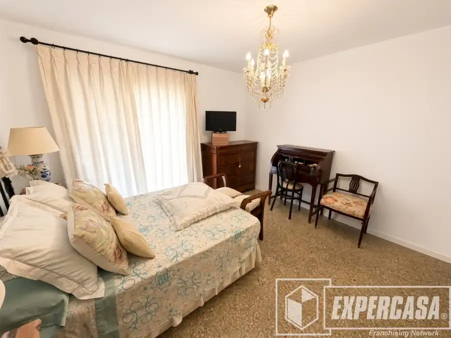 Sala d'estar de Pis en venda en Valencia amb Aire condicionat