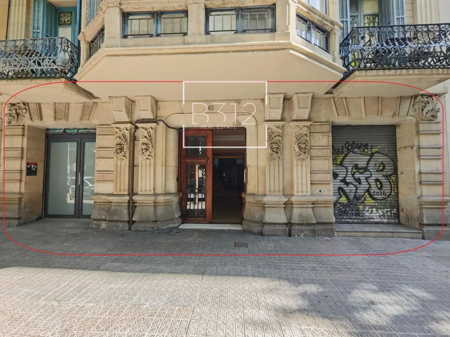 Vista exterior de Local de lloguer en Eixample