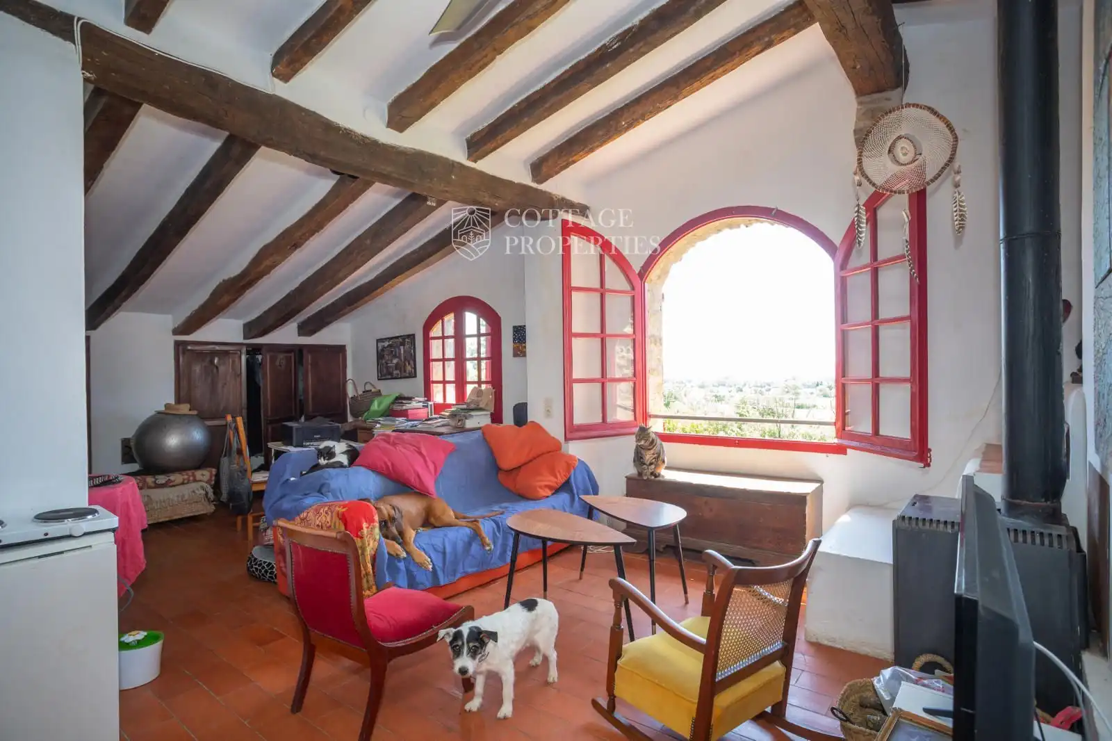 Sala de estar de Finca rústica en venta en Maià de Montcal con Calefacción y Piscina
