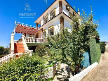 Casa rústica amb piscina en venda a Periurbano Oeste - Sierra