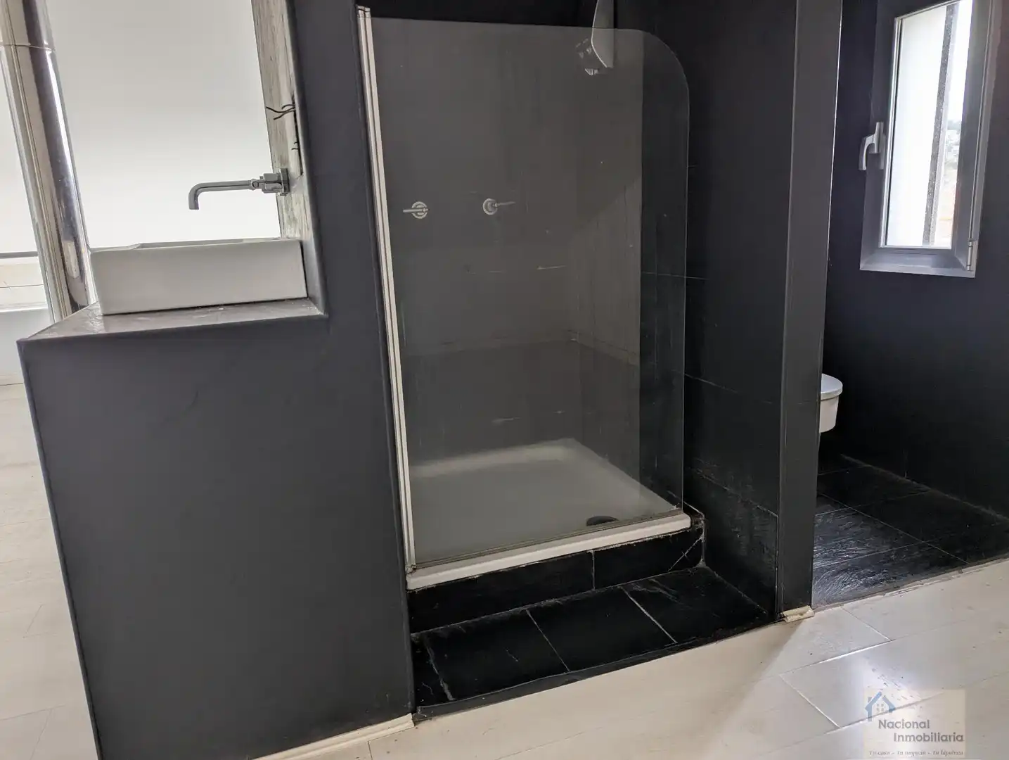 Baño de Casa o chalet en venta en Becerril de la Sierra con Terraza, Trastero y Alarma