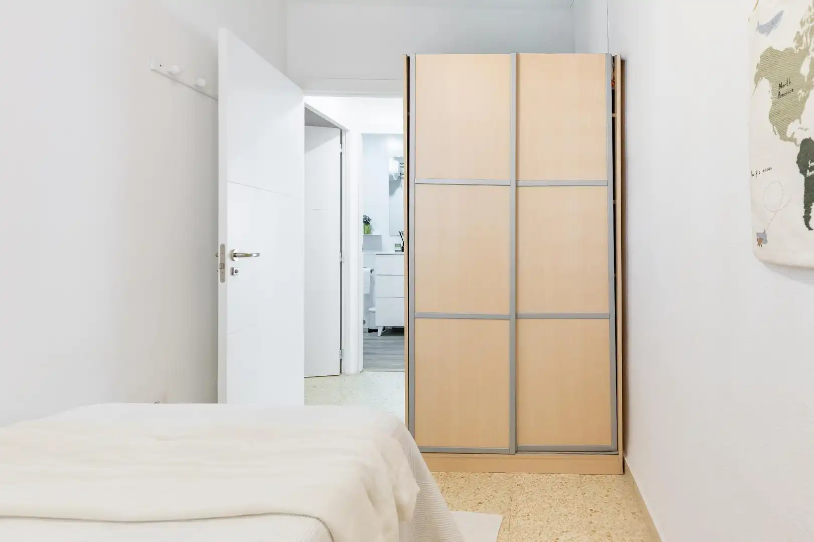 Bedroom of Flat for sale in Pobles del Sud