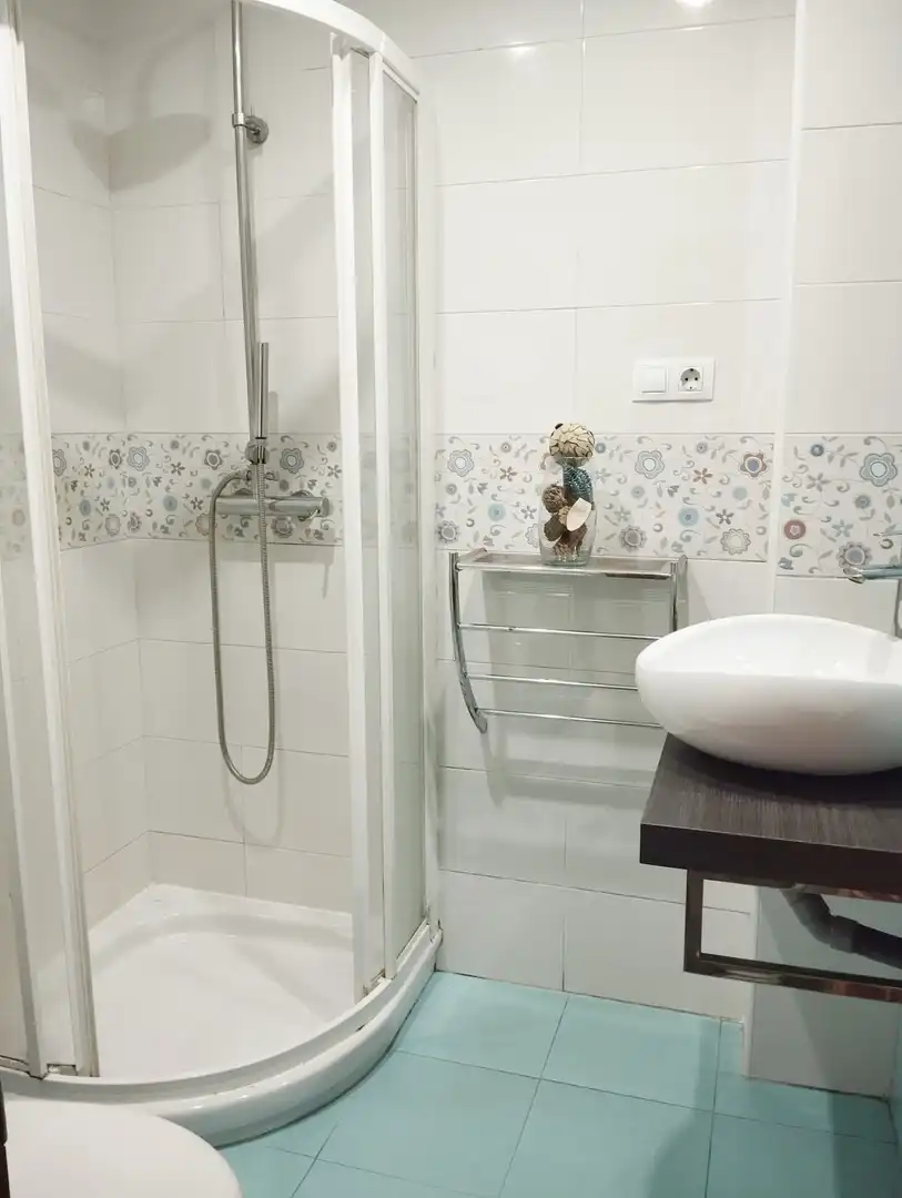 Baño de Piso en venta en Cudillero con Calefacción